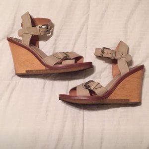 Vince Camuto Wood heel wedge